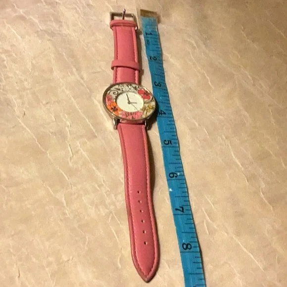 Vera Bradley Floral watch face with Leather pink band - Picture 9 of 10